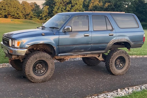 Toyota hilux surf breaking - toyota,