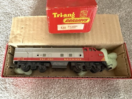 Triang r55 diesel loco - triang,