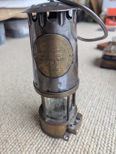 Miner lamp re - lamp:, re-bonneted