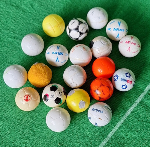 Subbuteo balls job lot of - of, 20