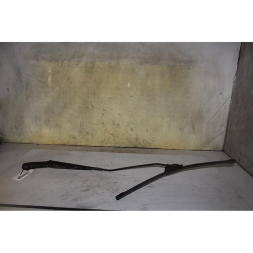 Front wiper arm - wiper,