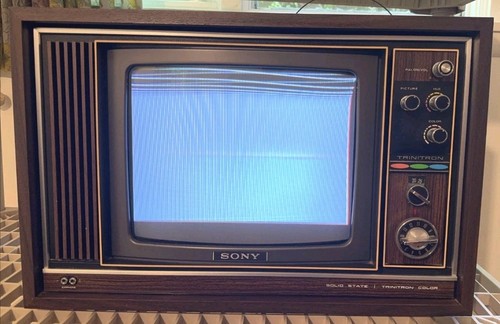 Vtg sony trinitron color - sony,