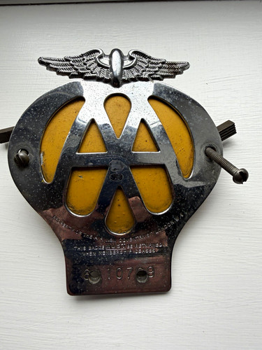 Vintage grille badge - aa,