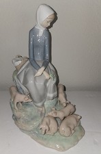 Retired Lladro #4572 - Girl