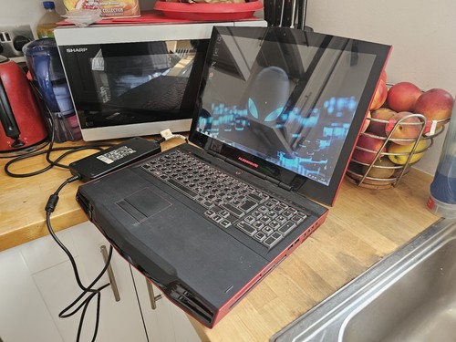 Older gaming laptop alienware - gaming,