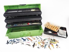 LARGE QUANTITY OF VINTAGE