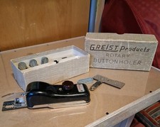 Vintage Geist Buttonholer