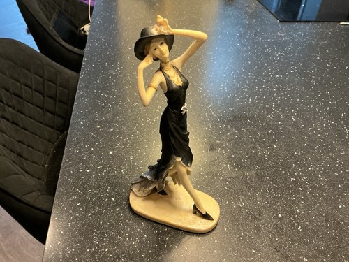 Art deco style lady figurine - deco,