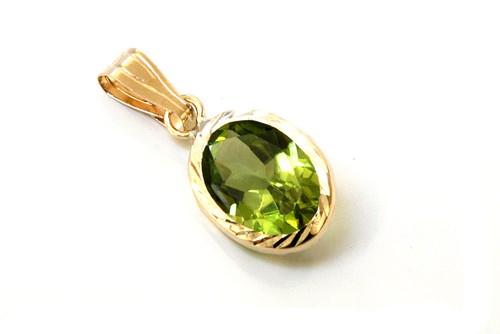 9ct gold peridot pendant - gold, oval