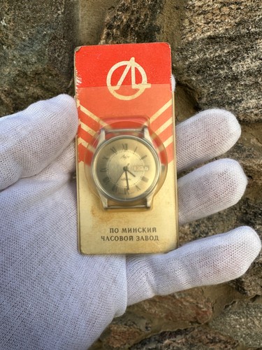 New vintage watch quartz luch - vintage,