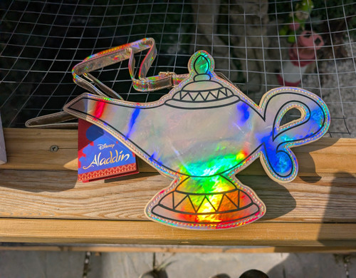 Disney aladdin genie lamp - aladdin,