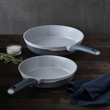 MasterPro Grey Cast Aluminium Frying Pan, Set of 2, 24cm/28cm, Gastro RRP £54.99