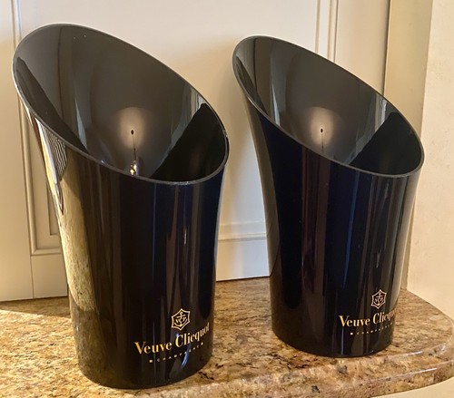 Veuve clicquot champagne - clicquot,