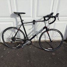 Giant defy aluxx road bike
