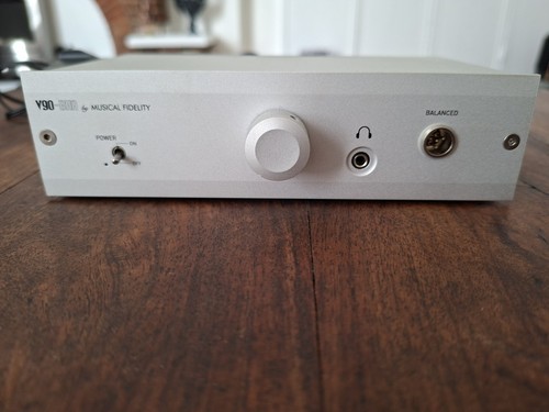 Musical fidelity v90 - fidelity,