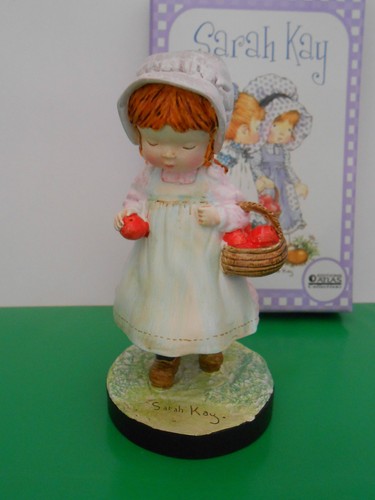 Sarah kay with apple - kay,