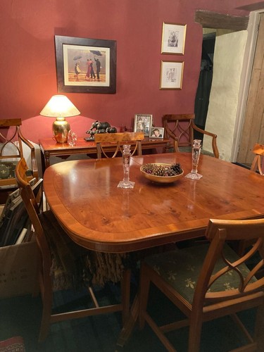 Furniture yew veneer - veneer, extending