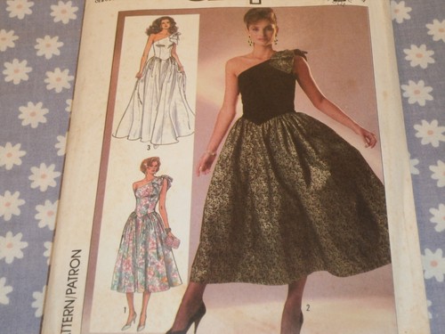 Simplicity 7842 misses evening - simplicity,