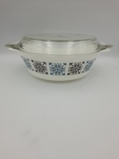 Vintage Pyrex Chelsea Pattern Casserole/Serving Dish With Lid