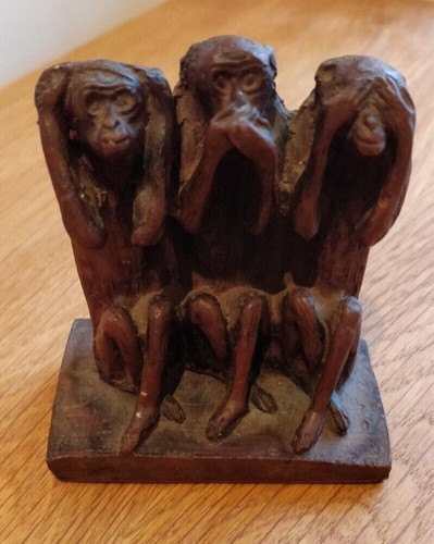 Three wise monkeys brown - wise,