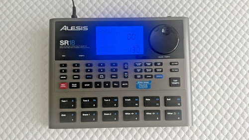 Alesis sr18 drum machine - alesis,
