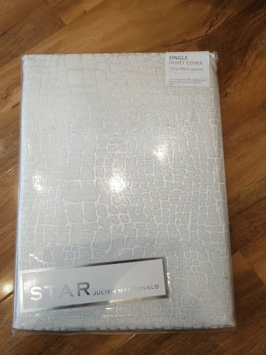 Bnwt star julien macdonald - by,