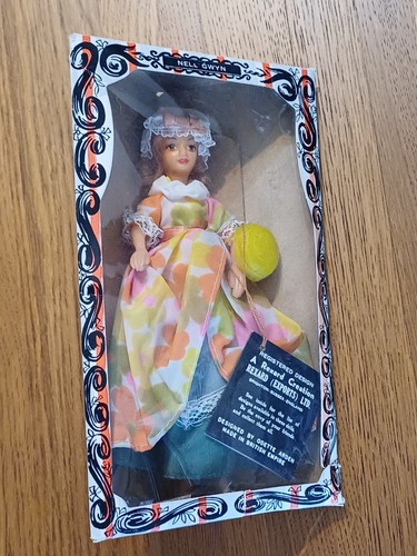 Rexard vintage nell gwyn - nell, doll