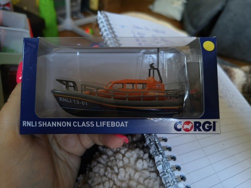 Die cast corgi - corgi, shannon