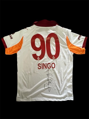 Wilfried singo hand - hand, signed