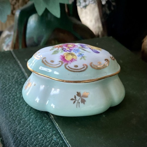 Vintage pretty porcelain - pretty,