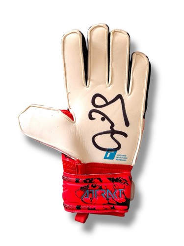 Peter schmeichel signed - peter,