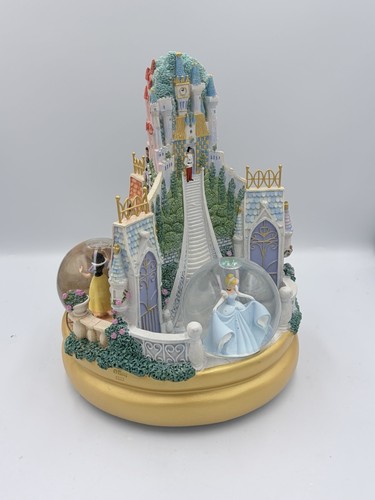 Disney scene snow - scene, globe