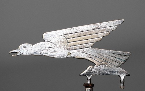 1930s fender figure emblem - fender,