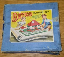 Vintage Bayko Building Set