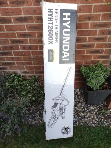 Hyundai petrol garden hedge - garden,