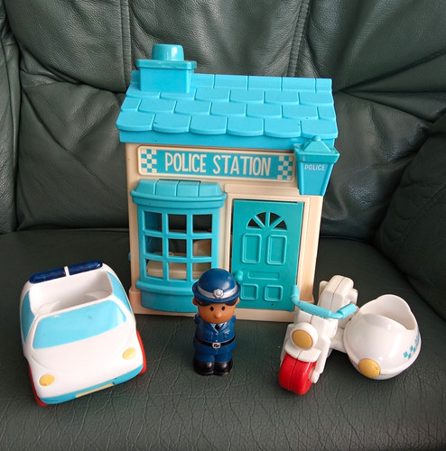 Happyland police station - police,