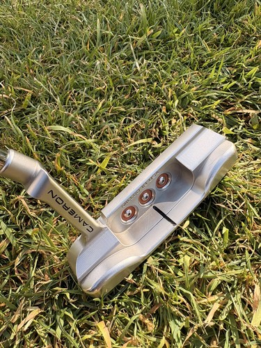 Scotty cameron newport - scotty, button