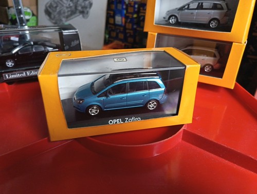 Boxed model minichamps - model,