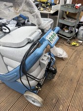 carpet cleaning machine