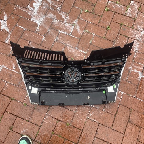 Volkswagen passat front grille - front,