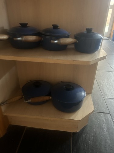 Creuset cast iron pan set - cast,