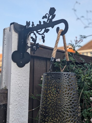 Easy fit hanging - easy, basket