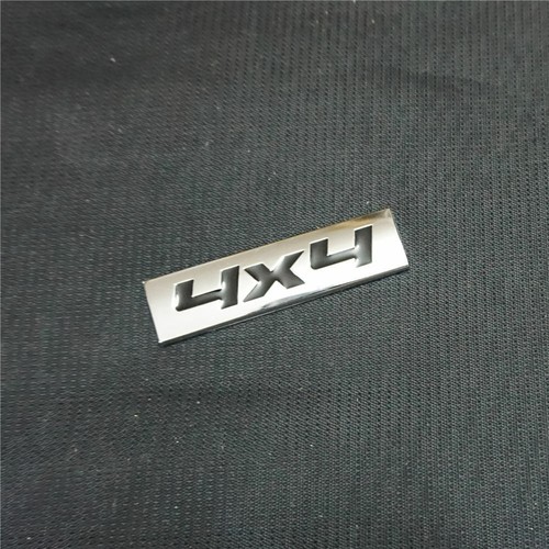 Black 4x4 chrome metal - chrome,