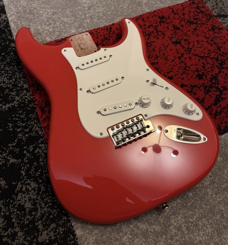 2020 squier fender - by,