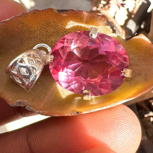 Natural padparadscha sapphire - natural,