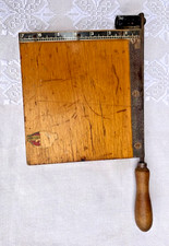 Vintage wooden Guillotine / Paper Cutter - 7"