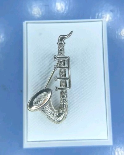 Saxophone shape brooch music - brooch.,
