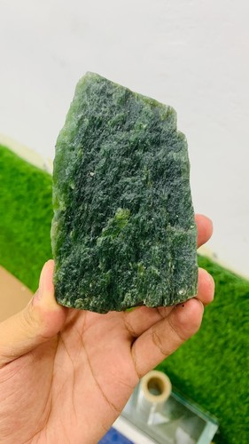 480g raw green nephrite - 480g,