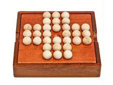 Travel Wooden Solitaire Family