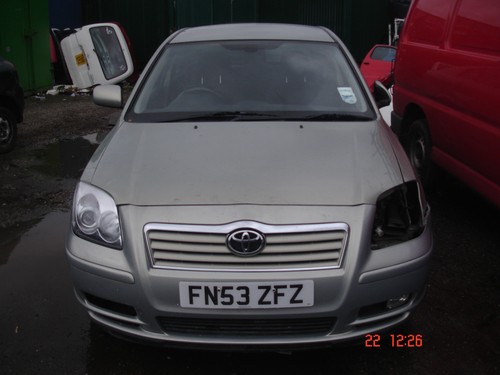 Toyota avensis 5 door - avensis,